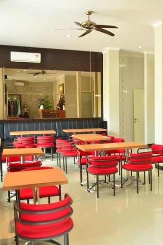 Chiaro Hotel Syariah Sidoarjo Buitenkant foto